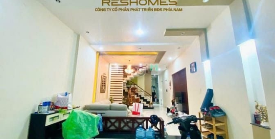 Nhà phố: Cho THUÊ nhà nguyên căn 1T2L chỉ 12 tr/tháng ngay Song Ngữ Lạc Hồng