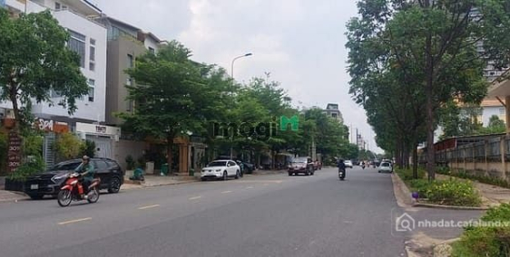 Nhà phố: Cho thuê gấp biệt thự MT Tạ Hiện KDC Hà Đô ,TLM,140m2 CHỉ 60 Triệu/T