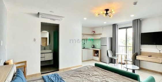 Căn hộ chung cư: Căn hộ chung cư mini studio ban công thoáng mát gần vòng xoay d