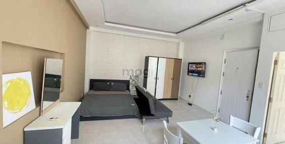 Căn hộ chung cư: Căn hộ studio cửa sổ lớn thoáng mát gần chợ Tân Định Quận 1