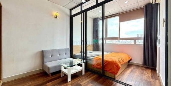 Căn hộ chung cư: Căn hộ 1 Phòng Ngủ 40m2 đầy đủ nội thất cửa sổ lớn gần Bến Vân
