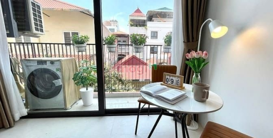 Căn hộ chung cư: Căn hộ Hoàng Quốc Việt, Cầu Giấy, Ôtô đỗ, Ban công, Giặt riêng,