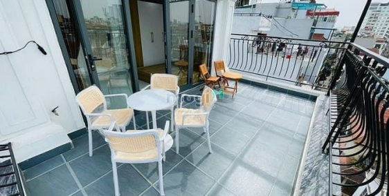 Căn hộ chung cư: Căn hộ Lạc Trung Minh Khai, ôtô tránh, 40m2, PCCC chuẩn đồ VIP 