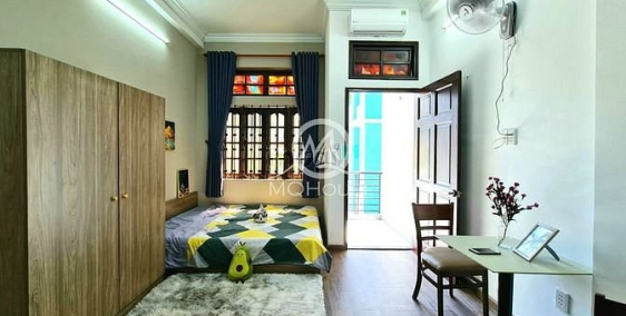 Căn hộ chung cư:  1 PN 40m2 ️️ CỬA SỔ LỚN thoáng mát  THANG MÁY ngay EMART