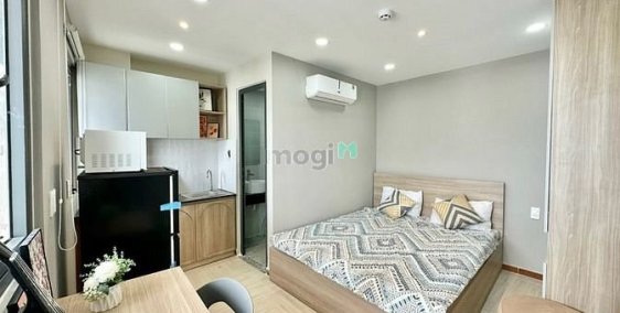 Nhà hàng - Khách sạn:  Căn Hộ Cao Cấp Mới Xây - Full Nội Thất - Mặt Tiền Đường 