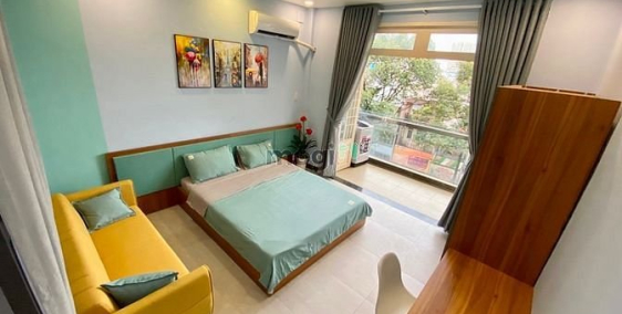 Nhà hàng - Khách sạn: Căn hộ 1pn ban công mặt tiền 3/2 q10