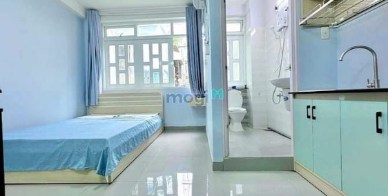 Nhà hàng - Khách sạn: Cho Thuê Căn Studio Cửa Sổ Trời Cực Thoáng Gần Toà Nhà Vie