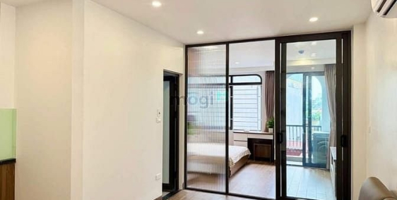 Nhà hàng - Khách sạn: Cho Thuê Căn 1 Phòng Ngủ Cao Cấp Ban Công Ngay Sân Bay Tân