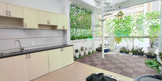 Nhà hàng - Khách sạn: Căn hộ penthouse 60m2 Đề Thám Q1