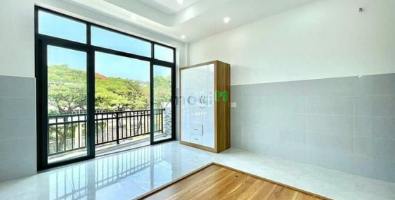 Nhà hàng - Khách sạn: ️Chính Chủ Cho Thuê, Full Nội Thất Ngay KTX khu b, Làng Đ