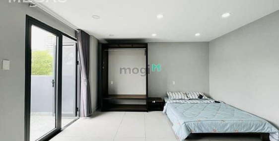 Nhà hàng - Khách sạn: Căn Hộ Có 2 Ban Công ... Đầy Đủ Nội Thất ️️