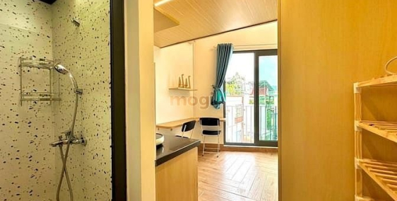 Nhà hàng - Khách sạn: Căn Hộ Có Gác ... Có Ban Công Riêng 