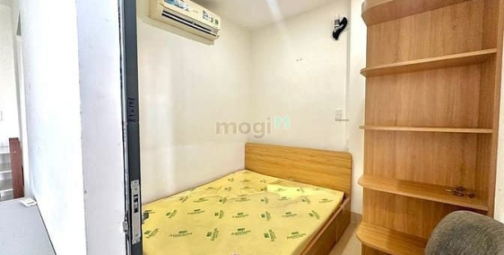 Nhà hàng - Khách sạn: Căn Hộ 2 Phòng Ngủ .... Ngay Sát Bên GiGa Mall 