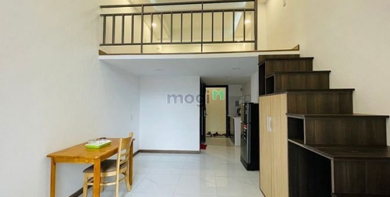 Nhà hàng - Khách sạn: Chính chủ cho thuê căn hộ duplex có ban công, nội thất tại