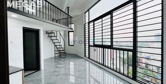 Nhà hàng - Khách sạn: Căn Hộ Cao Cấp - Full Nội Thất - Ban Công Riêng 