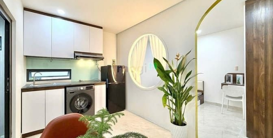 Nhà hàng - Khách sạn: Căn Hộ Studio - Full Nội Thất - Tách Bếp - Mới Xây Ngay Qu
