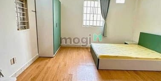 Nhà hàng - Khách sạn: Căn studio full nội thất có cửa sổ đường Đinh Bộ Lĩnh - B