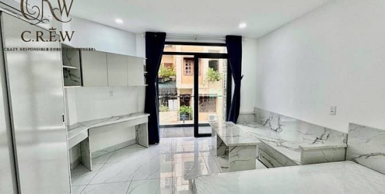 Nhà hàng - Khách sạn: Studio ban công 40m2 mới 100% thang máy hẽm ô tô Chu Văn A