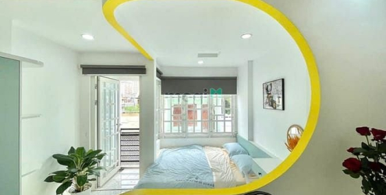 Nhà hàng - Khách sạn: Căn hộ có ban công full nội thất gần chợ Bà Chiểu Quận Bì