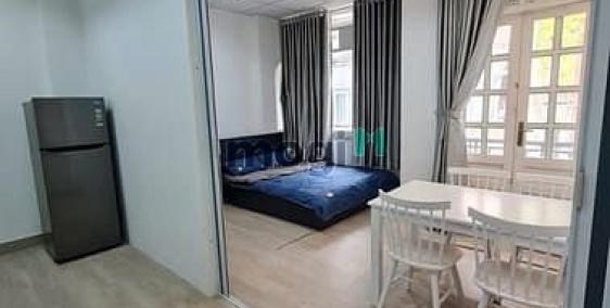 Nhà hàng - Khách sạn: Cho thuê căn hộ một phòng ngủ ban công 45m2 Phan Văn Trị B