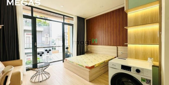 Nhà hàng - Khách sạn: Căn hộ cao cấp - Full nội thất - Ngay sân gofl Tân Sơn Nhấ