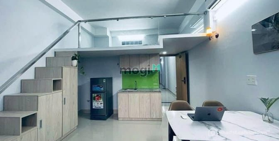 Nhà hàng - Khách sạn: Duplex full nội thất, có thang máy ngay VLU3