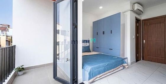 Nhà hàng - Khách sạn:  Căn hộ studio 30m2 có ban công full nội thất gần chợ Bà 