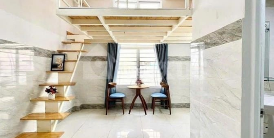 Nhà hàng - Khách sạn: Duplex cửa sổ thoáng gác cao gần KCX Tân Thuận giá rẻ Full