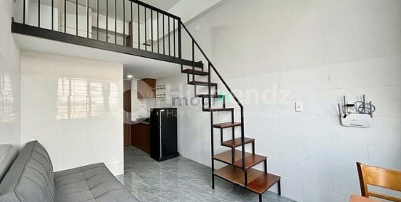 Nhà hàng - Khách sạn: Duplex gác cao 2m cửa sổ ánh sáng tự nhiên đầy đủ nội thất