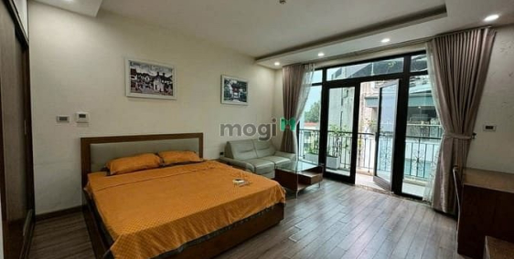 Nhà hàng - Khách sạn: Căn Hộ Ban Công Giá Sinh Viên Ngay Ngã Tư Hàng Xanh