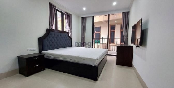 Nhà hàng - Khách sạn: Cho Thuê Căn Hộ Ban Công Ngay Học Viện Cán Bộ, Gần Ngã Tư 