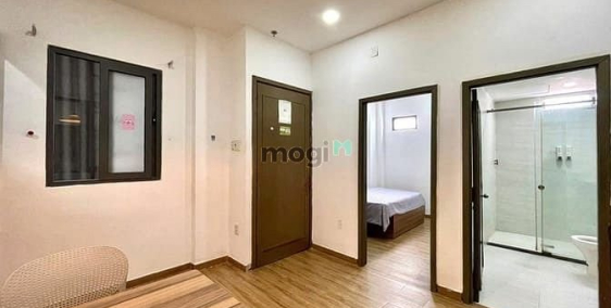 Nhà hàng - Khách sạn: 1 phòng ngủ - 2 phòng ngủ riêng full NT ban công ngay nhà 