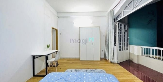 Nhà hàng - Khách sạn: 1PN _ tách bếp, BANCONG thoáng _ Ở ĐƯỢC 3-4 bạn đối diện Đ