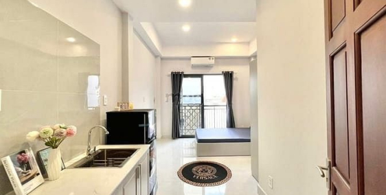 Nhà hàng - Khách sạn: Căn hộ STUDIO BAN CÔNG đầy đủ nội thất Ngay Trung Tâm Quận