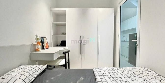 Nhà hàng - Khách sạn: Cho Thuê Một Phòng Ngủ Bancol Full Nội Thất Ngay Lê Niệm