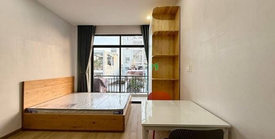 Nhà hàng - Khách sạn:  Studio cửa sổ full nội thất - thang máy ngay mặt tiền Ho