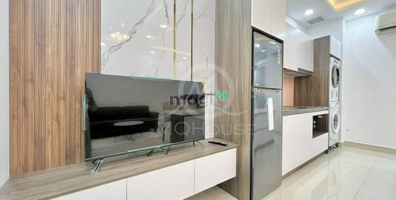 Nhà hàng - Khách sạn: CHDV 2 PNFull NT đẹp sang. Tiện Nghi cửa sổ to rộng. Nt ca