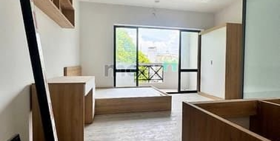 Nhà hàng - Khách sạn:  Trống sẵn phòng ban công - máy giặt riêng ngay ĐH Bách K