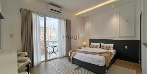 Nhà hàng - Khách sạn: Studio tách bếp máy giặt sấy riêng ban công view đẹp gần c