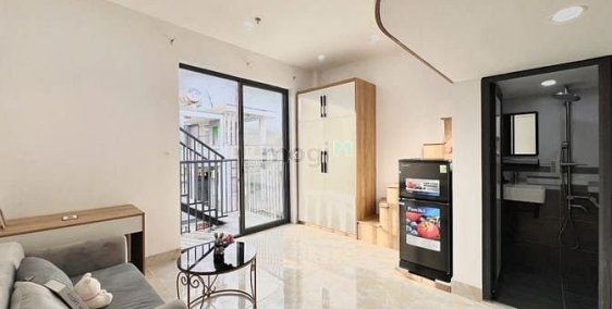 Nhà hàng - Khách sạn: Căn hộ dịch vụ mới 100% - Full nội thất y hình