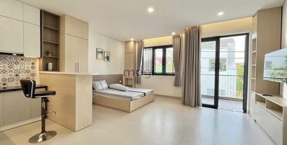 Nhà hàng - Khách sạn: Căn Hộ 1PN Tách bếp, Ban công gần . Ngay Thạch Lam , Luỹ B