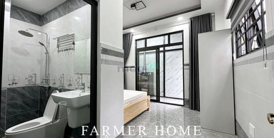 Nhà hàng - Khách sạn: Cho thuê căn hộ ban công, máy giặt riêng ngay Hoàng Sa quậ