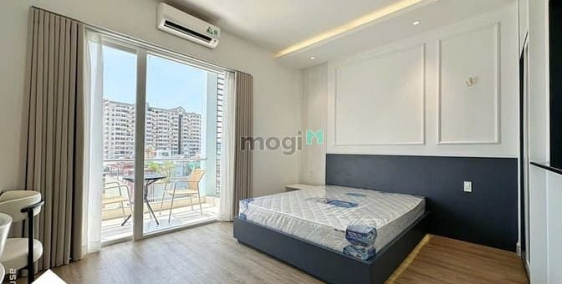 Nhà hàng - Khách sạn: Studio tách bếp full nội thất máy giặt riêng ban công gần 