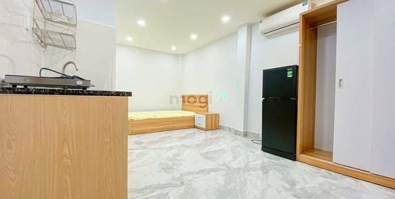 Nhà hàng - Khách sạn: Studio Cửa Sổ Thoáng Full Nội Thất Ngay Mặt Tiền Nguyễn Vă