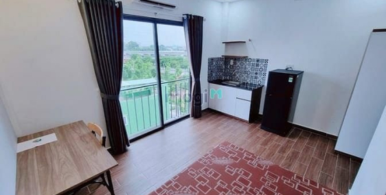 Nhà hàng - Khách sạn: Phòng đẹp full nội thất, an ninh ban công thoáng mát,ngay 