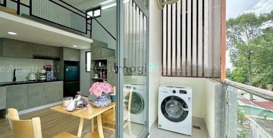 Nhà hàng - Khách sạn: Duplex ban công - Ngay Nguyễn Kiệm-  Gần sân bay
