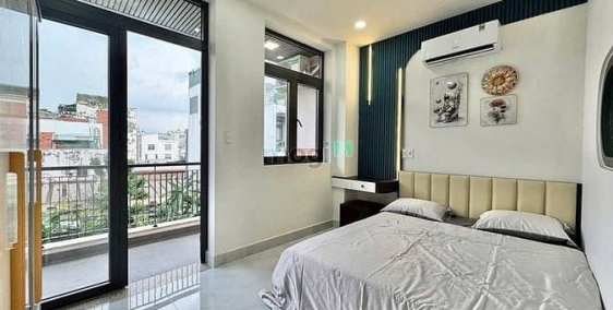 Nhà hàng - Khách sạn: Căn Hộ Dịch Vụ, Nội Thất Đầy Đủ Mới 100%, Có Bãi Oto Gần N