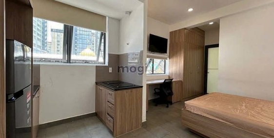 Nhà hàng - Khách sạn: Studio Cửa sổ Gần Lotte, Sunrise, Dh TDT, NTT, UFM, RMIT