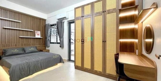 Nhà hàng - Khách sạn: Cho thuê CHDV BAN CÔNG ngay công viên Hoàng Văn Thụ, khu S