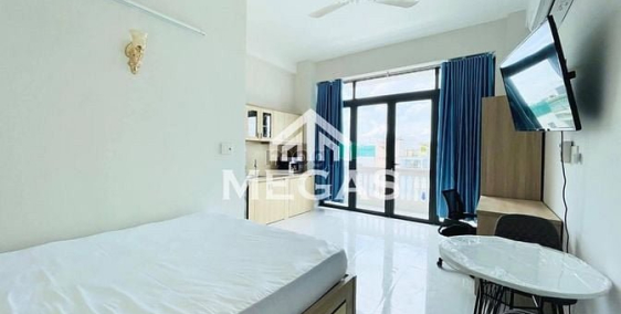 Nhà hàng - Khách sạn: Căn Hộ CAO CẤP - BANCOL FULL NT Ngay Lý Chiêu Hoàng